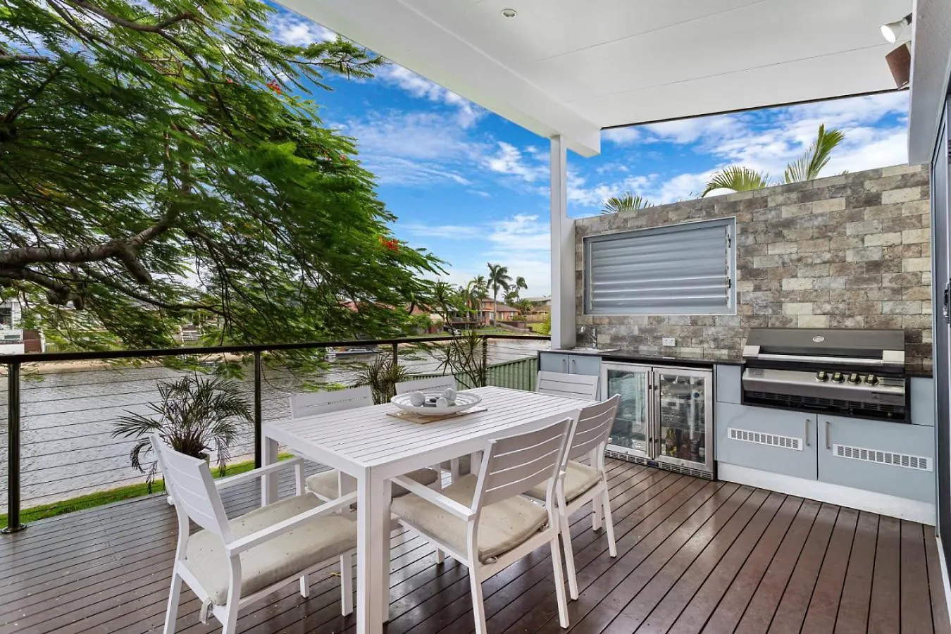 Holiday home Mermaid Waters Waterfront Hideaway Gold Coast