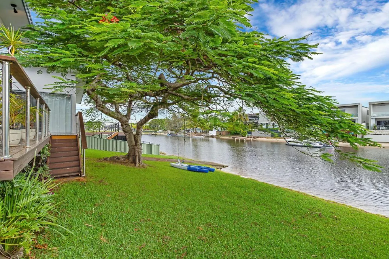 Mermaid Waters Waterfront Hideaway Gold Coast 0*,  Australia
